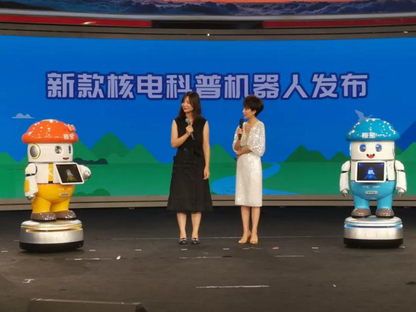 从孤芳自赏到百花齐放，小笨智能服务机器人凭何&ldquo;霸屏&rdquo;公众视野